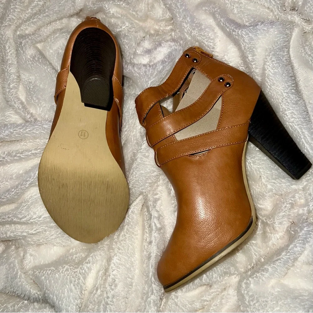 Tan Heeled Ankle Boots with Gold Buckles & Cutout Accents - Picture 3 of 4